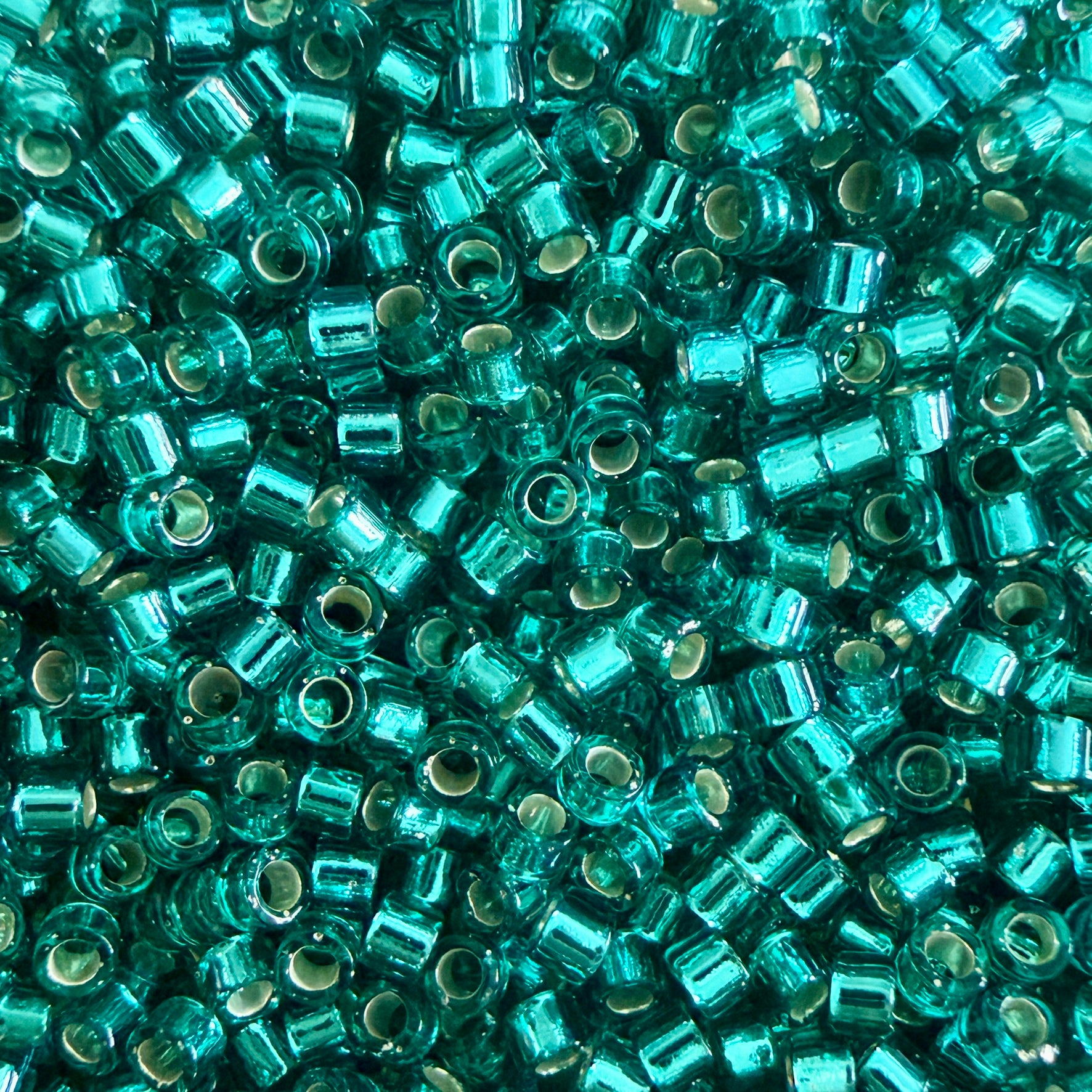 Miyuki Delica 11/0 DB1208 Silverlined Caribbean Teal Green